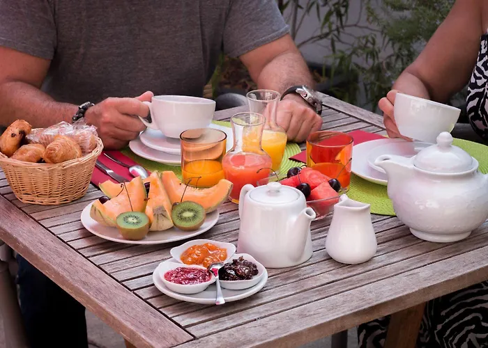 Cote Patio Hotell Nîmes
